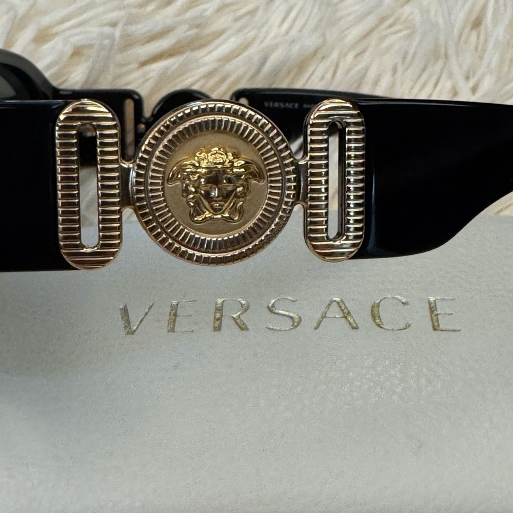 Versace Black Sunglasses - Picture 4 of 7